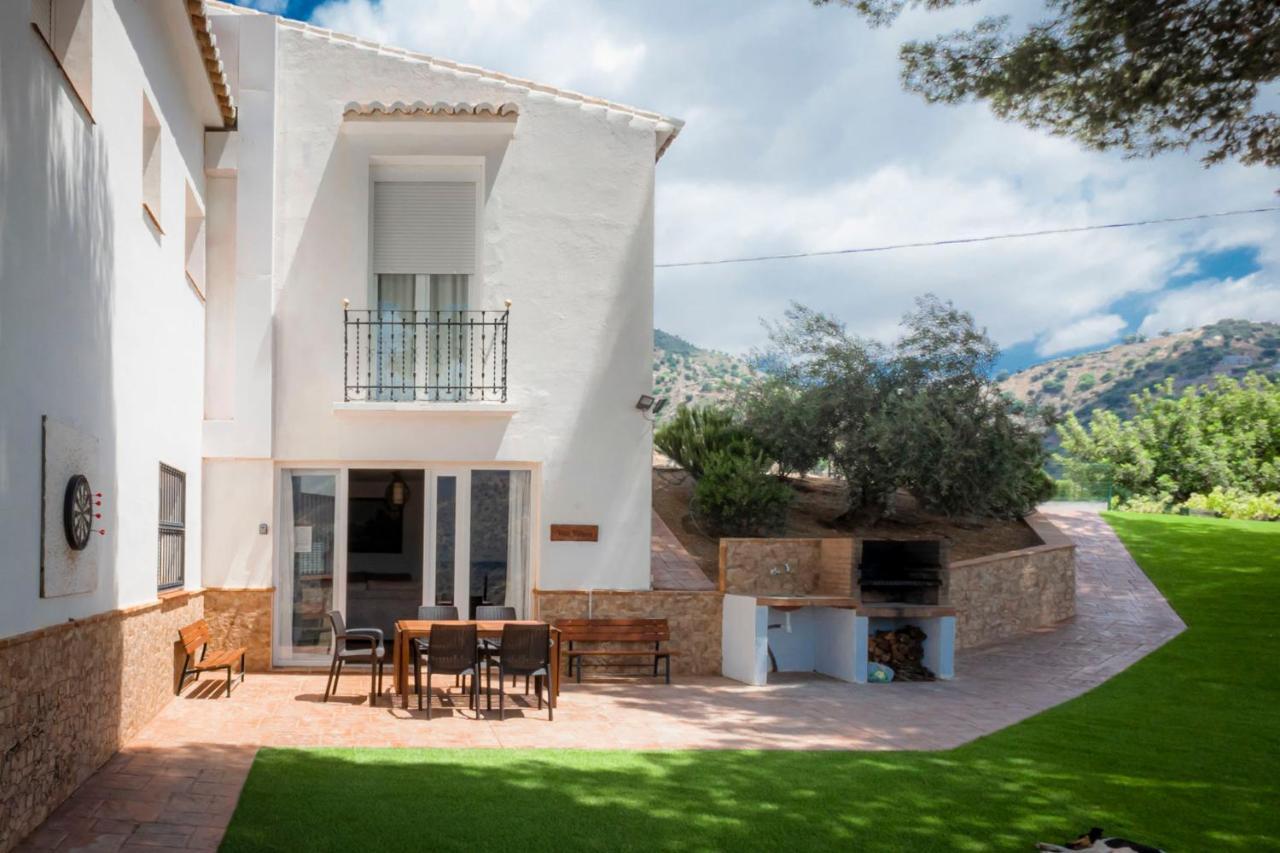 Lagar Del Chorro Junto Caminito Del Rey Piscina Y Baloncesto Apartment Luaran gambar