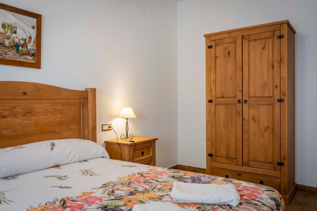 Lagar Del Chorro Junto Caminito Del Rey Piscina Y Baloncesto Apartment Luaran gambar