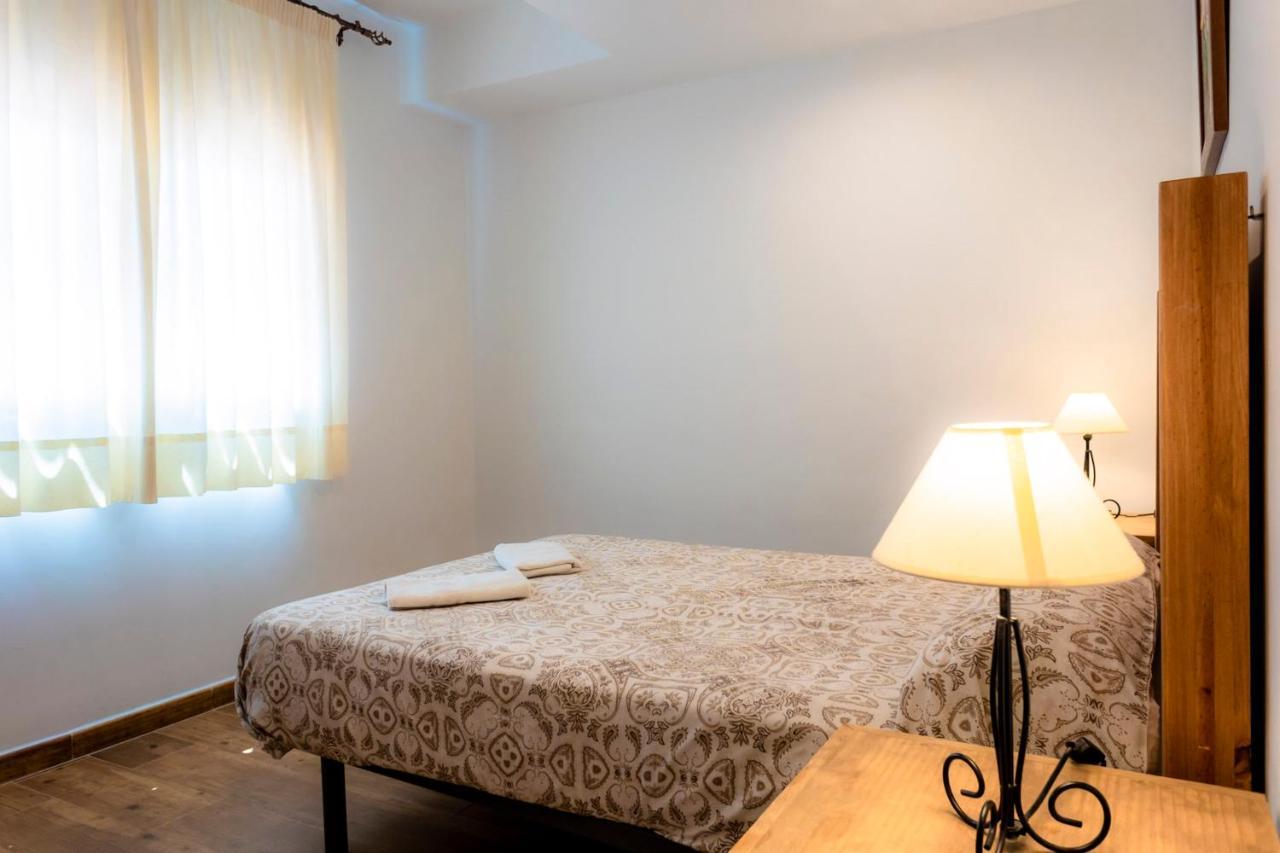 Lagar Del Chorro Junto Caminito Del Rey Piscina Y Baloncesto Apartment Luaran gambar