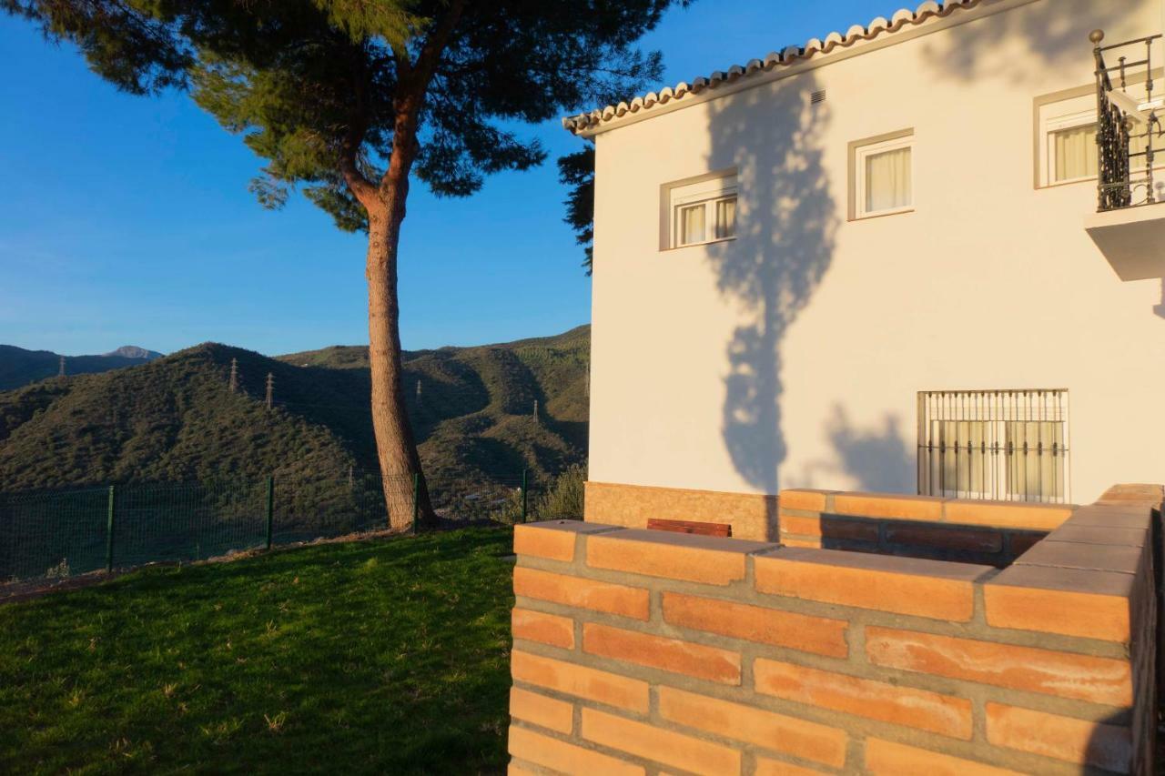 Lagar Del Chorro Junto Caminito Del Rey Piscina Y Baloncesto Apartment Luaran gambar
